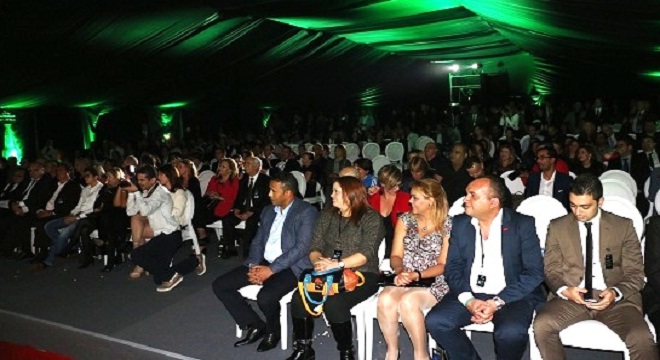 - Heineken-dévoile-sa-bière-James-Bond-Spectre-après-la-projection-en-avant-première-du-dernier-film-SPECTRE-3