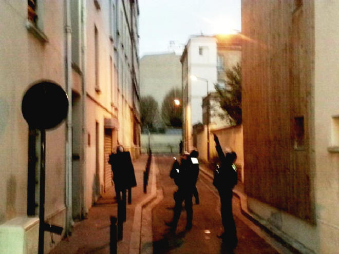 - Saint-Denis-à-Paris-Assaut-policier-suspects-2-forcenés-morts-et-une-femme-kamikaze-3