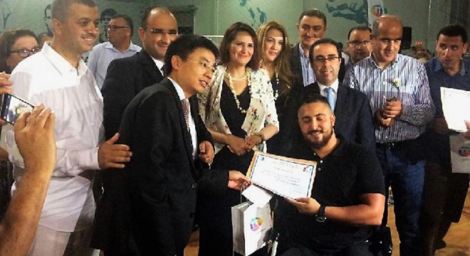 - Huawei-soutient-et-assiste-activement-l’Evénement-Caritatif-de-Football-La-Joie-de-l’AID -2