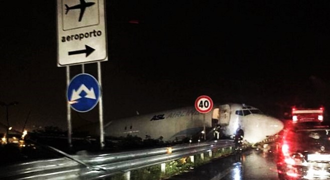 - Italie-surprenante-sortie-de-piste-d'un-avion-cargo-ASL-Airlines-3