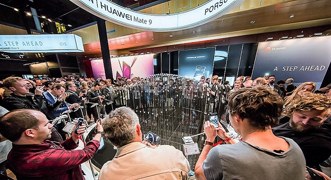 huawei-presente-le-mate-9-en-avant-premiere-mondiale-4