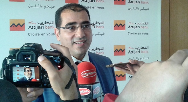 sofiene-haouari-passerelles-une-belle-exposition-de-peinture-fruit-dune-action-rse-dattijari-bank-3