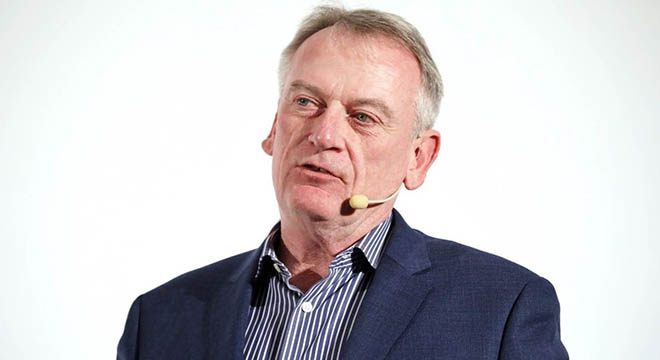 L’éminent analyste financier Chris Skinner à Tunis