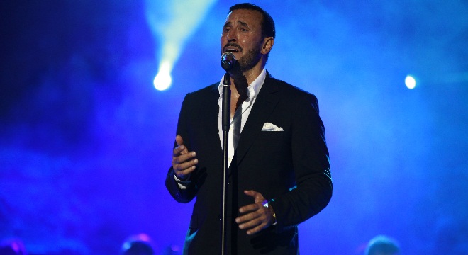 54eme-edition-du-festival-international-de-carthage-soiree-de-kadhem-essaher-mardi-31-juillet-2018-autheatre-romain-de-carthage