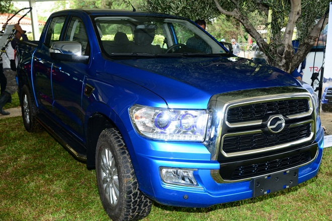 sayarti-village-ouvre-ses-portes-et-devoile-zxauto-la-nouvelle-marque-dautomobiles-et-ses-2-modeles-de-pick-up-terralord-et-grand-tiger016