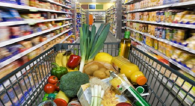 M’barki réitère l’appel de l’UGTT au gouvernement à ne pas augmenter les prix des produits de base