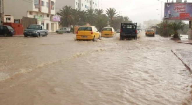 intemperies-a-sfax-inondation-et-infiltration-deau-dans-les-domiciles