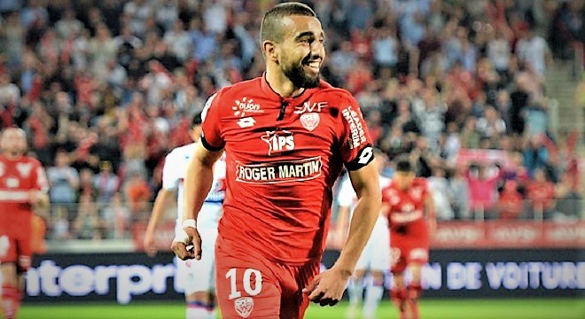 France (Football) : en pleine forme, l’international tunisien de Dijon, Naïm Sliti se retrouve sous les feux de la rampe