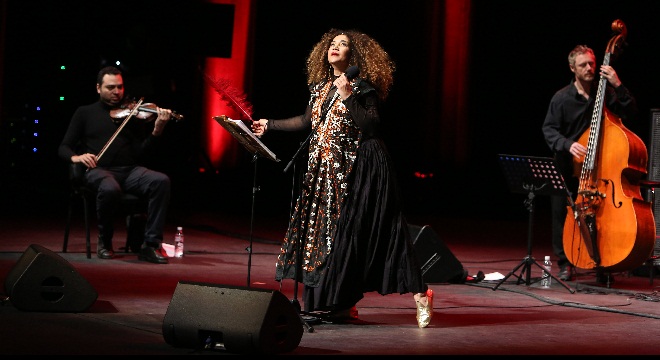 La chanteuse Ghalia Ben Ali : Spectacle «Fatwa Fil-Ichek», endredi 08 fevrier 2019