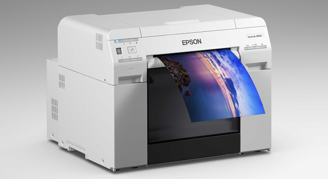 Epson annonce le lancement d’une imprimante photo commerciale compacte