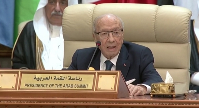 Sommet arabe extraordinaire : Béji Caid Essebsi plaide pour un effort international dans la lutte contre le terrorisme