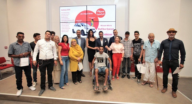 Ooredoo Tunisie : Rym Saïdi remet les prix aux gagnants du jeu Méga Quiz