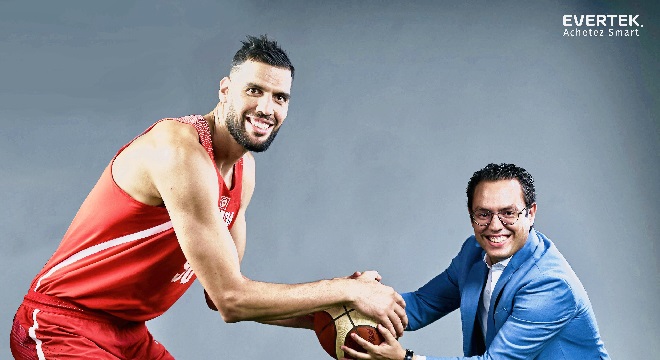 Salah Mejri, nouvel ambassadeur de Evertek