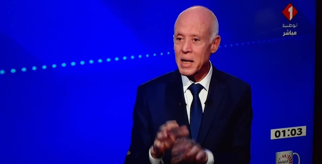 debut-de-la-debat-televise-entre-kais-saied-et-nebil-karoui07