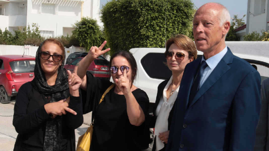 lepouse-du-president-elu-ichraf-chebil-refuserait-de-quitter-sa-maison-et-son-travail