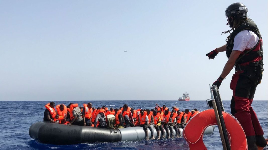 litalie-reduit-a-quatre-mois-le-delai-de-rapatriement-des-migrants