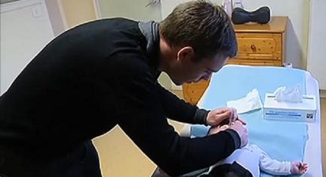 bronchiolite-la-kine-respiratoire-desormais-deconseillee-pour-les-bebes