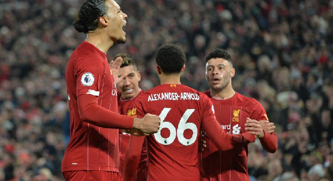 championnat-dangleterre23e-j-liverpool-bat-manchester-united-2-0-au-terme-dun-match-digne-de-leur-rivalite-feroce02