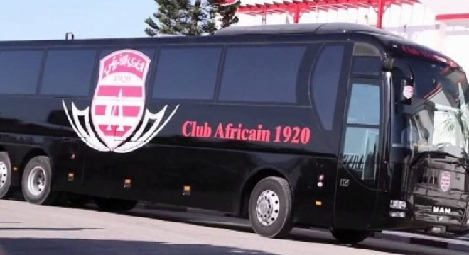 le-bus-du-club-africain-vandalise-apres-le-derby