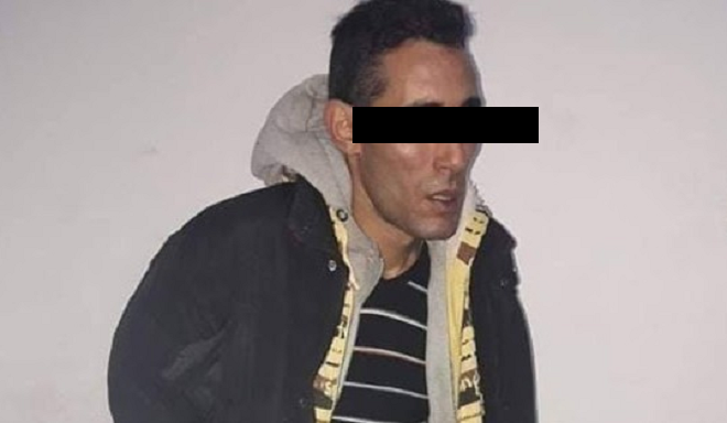 - Arrestation d’un père non biologique pour le viol de sa fille de 14 ans