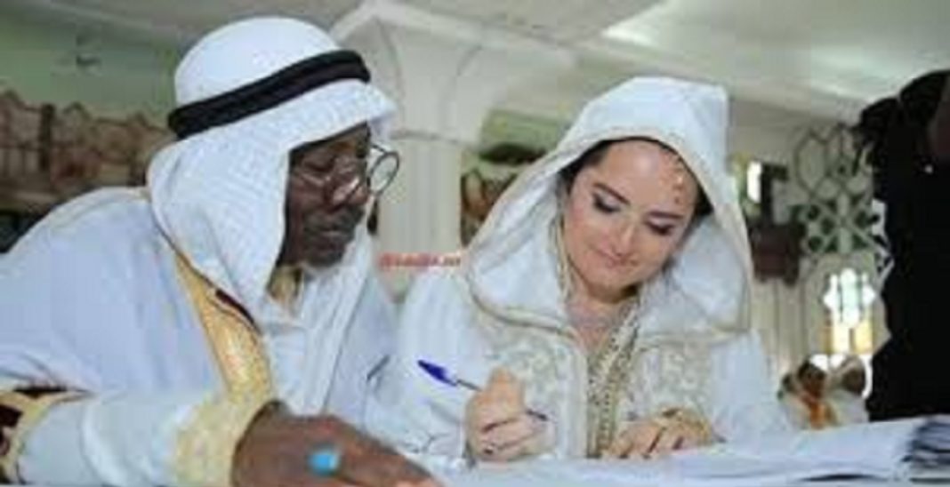 alpha-blondy-ses…a-une-tunisienne