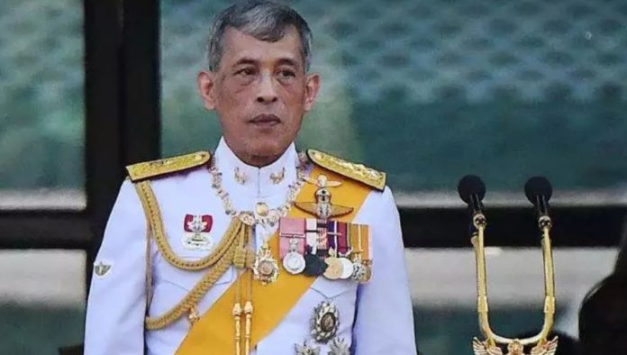 Le Roi se confine avec un « harem » de 20 femmes dans un hôtel de luxe en Allemagne