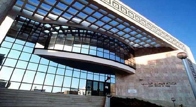 Cartes bancaires gratuites, des commissions suspendues…la BCT annonce de nouvelles mesures pour limiter les déplacements liés aux services bancaires