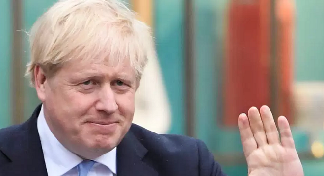 Coronavirus : le premier ministre britannique, Boris Johnson admis à l’hôpital pour des examens