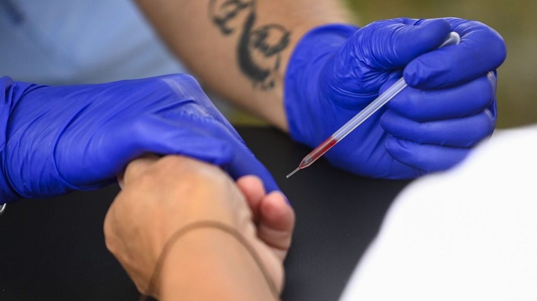 - coronavirus-test-000