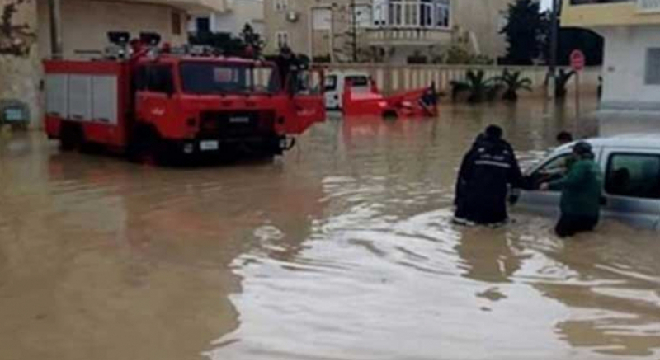 le-corps-du-chauffeur-de-taxi-emporte-par-les-eaux-retrouve