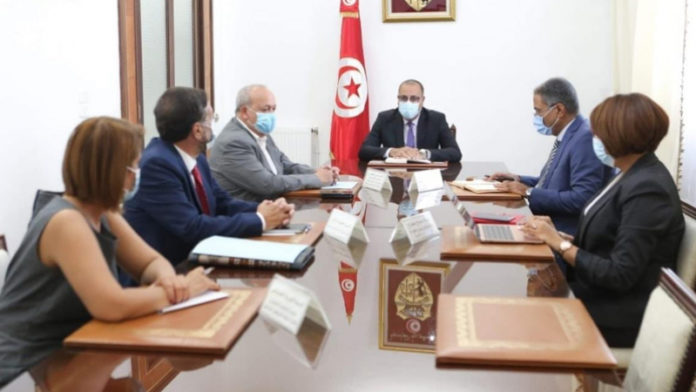 Hichem Mechichi s’engage à appliquer les accords protégeant les journalistes