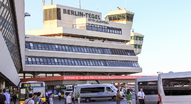 dernier-vol-avant-la-fermeture-de-laeroport-tegel-de-berlin02