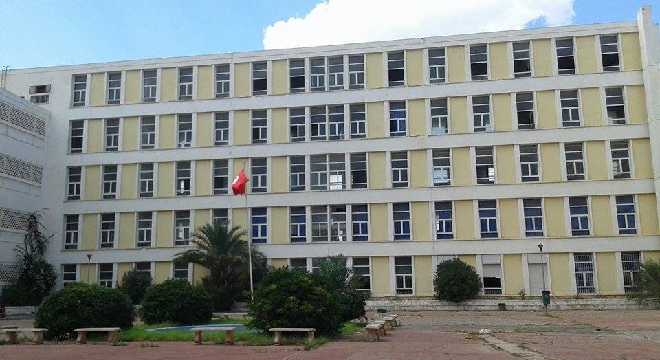 Enseignement hybride dans les universités à partir de lundi