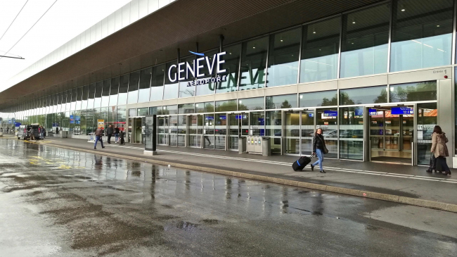 les_voyageurs_vaccines_exemptes_du_test_pcr_a_leur_entree_en_suisse_1622291771