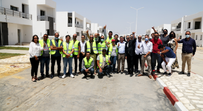 port-financier-de-tunis-le-groupe-franco-tunisien-alliance-honore-son-engagement-et-livre-les-villas-de-tunis-bay-golf-residence