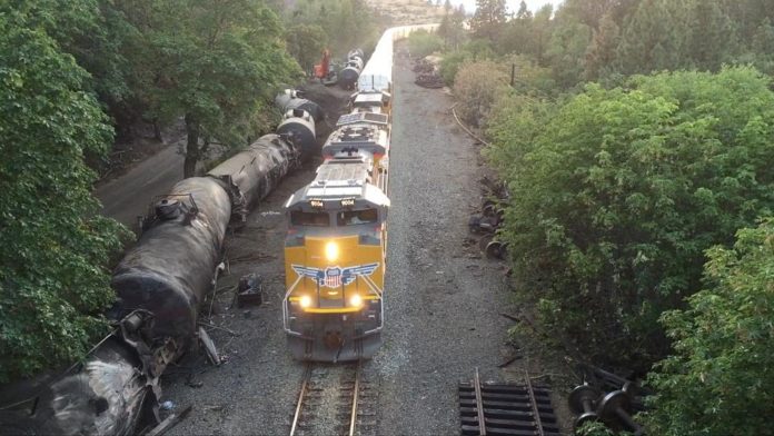 Déraillement d’un train aux États-Unis: trois morts