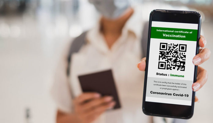 Le passeport vaccinal présenté en version papier ou téléchargé sur téléphone et ordinateur
