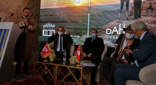 la-grande-traversee-du-dahar-premier-produit-touristique-de-randonnee-entunisie