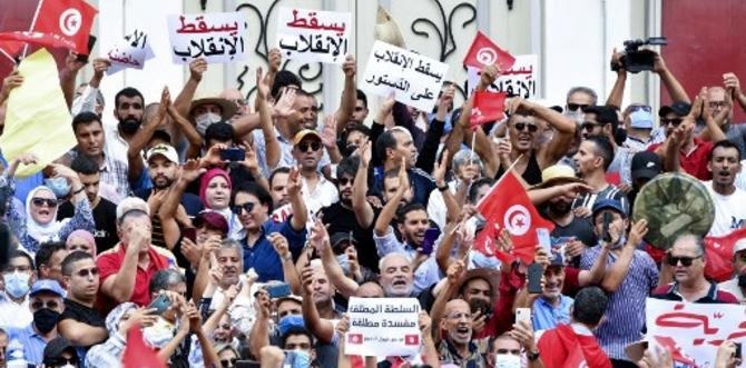 les anti Saïed appellent à manifester le 14 janvier