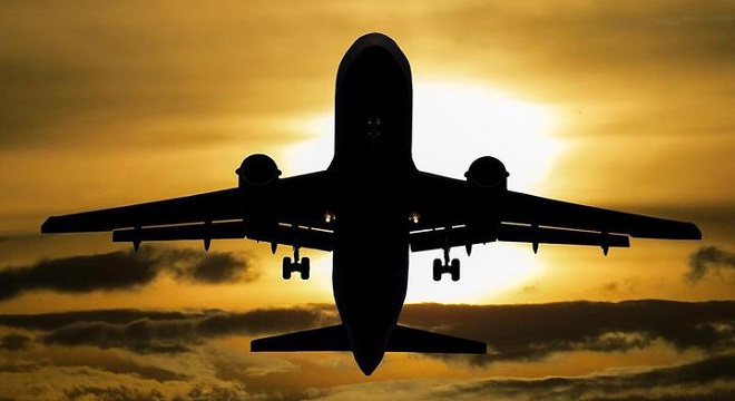 le-commandant-de-bord-dun-vol-long-courrier-licencie-pour-setre-pretendument-endormi