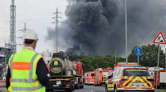 Feu de forêt à Berlin après une explosion dans un dépôt de munitions