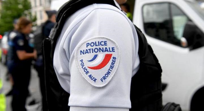 Trois mineurs braquent un automobiliste