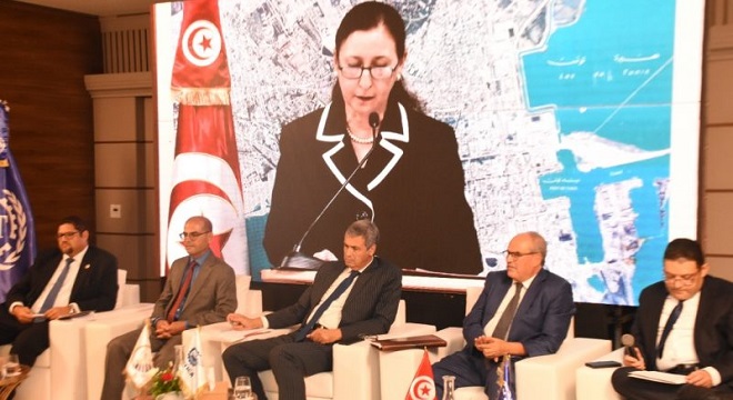 des-projets-de-routes-et-dautoroutes-seront-prochainement-lances-moyennant-une-enveloppe-de-2-9-millions-de-dinars