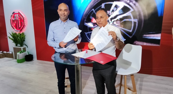 morris-garages-signe-avec-le-syndicat-des-pharmaciens02