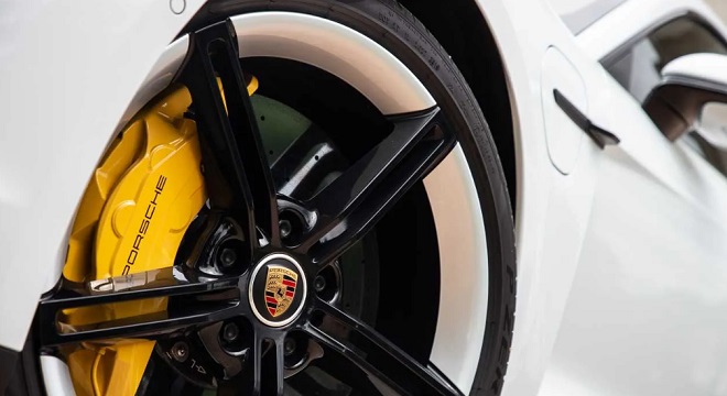 porsche-est-deja-le-constructeur-le-mieux-valorise-deurope