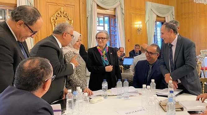 Najla Bouden préside un atelier sur le développement de la gouvernance des entreprises et établissements publics