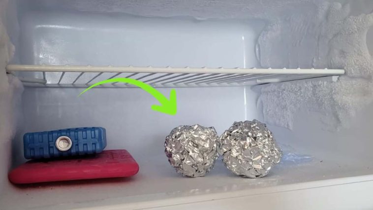 papier d’aluminium au congélateur