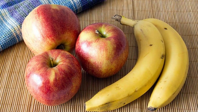 les pommes et les bananes