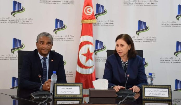 L’avancement des travaux du stade d’El Menzah au centre d’une séance de travail