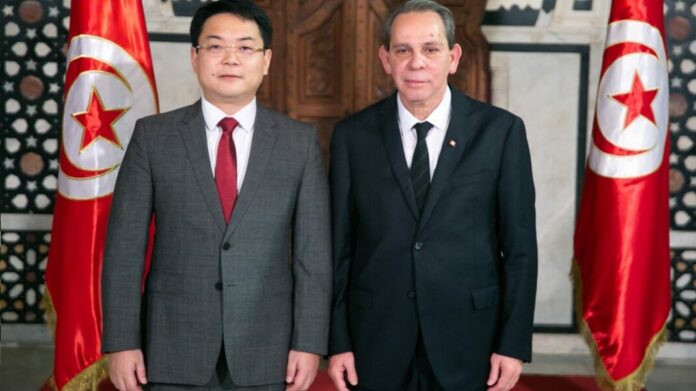 A la Kasbah, Huawei annonce sa volonté d’accompagner les universités tunisiennes dans le domaine des hautes technologies et dans la formation des ingénieurs